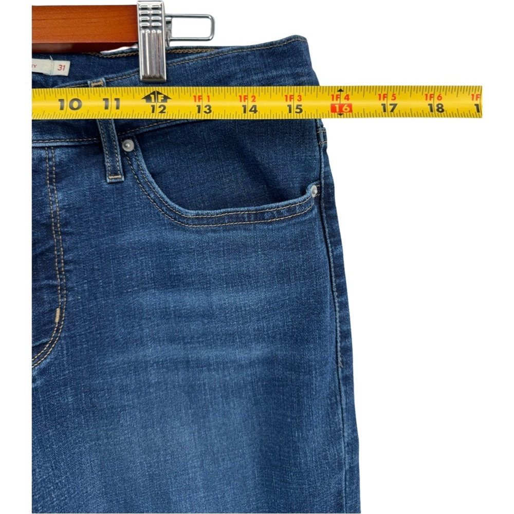Levi's Women's 311 Shaping Skinny Jeans (31) - Picture 9 of 12